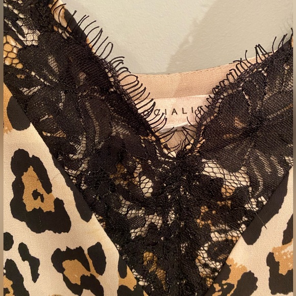 Socialite Leopard Print Going Out Top/Tank Top - Picture 6 of 9